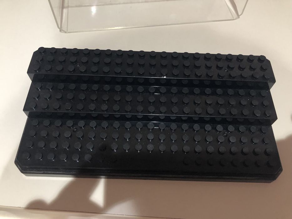 Подставка для лего мини фигурок