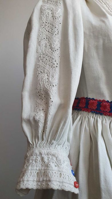 REDUCERE 15%! Costum popular (ie/spatoi/spacel, poala/fota/zadie)