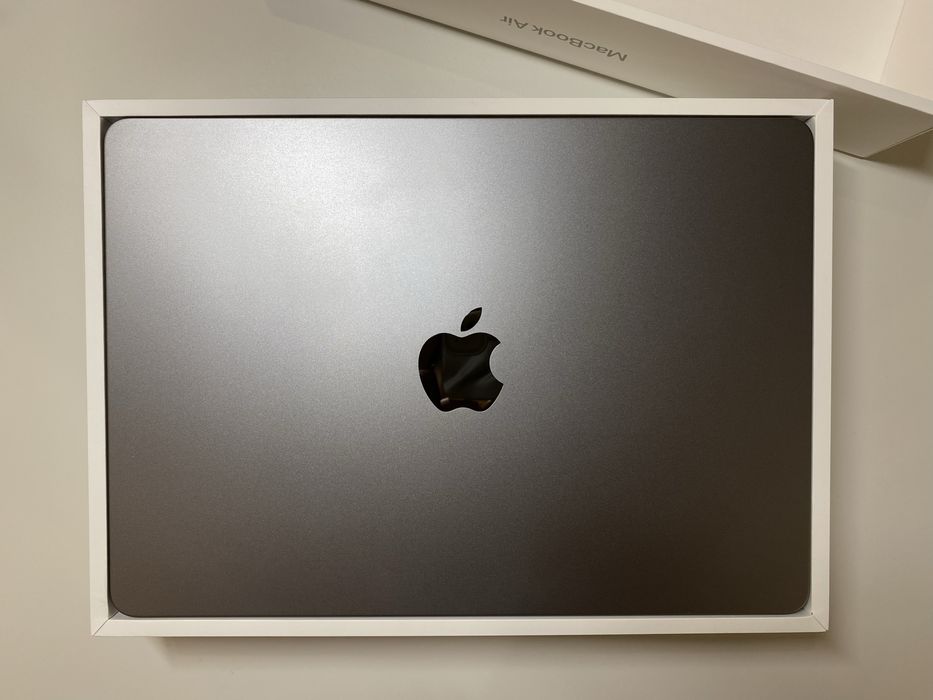 MacBook Air M2 (2022) | Отлично състояние