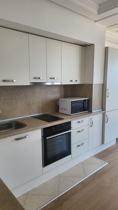 Дава се под наем Тристаен апартамент в Варна, Чаталджа - 160 кв.м за 1246.44 € - Снимка #3