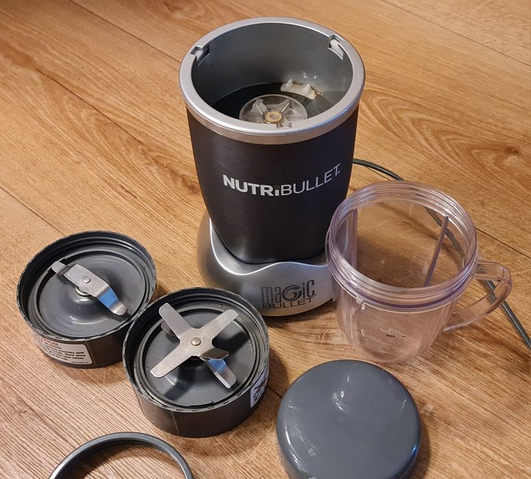 Vând NUTRIBULLET, Magic Bullet