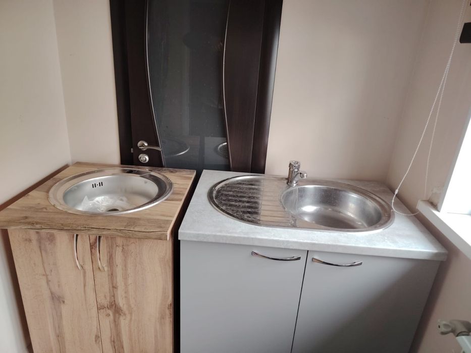 Продам кухонные тумбы мойки