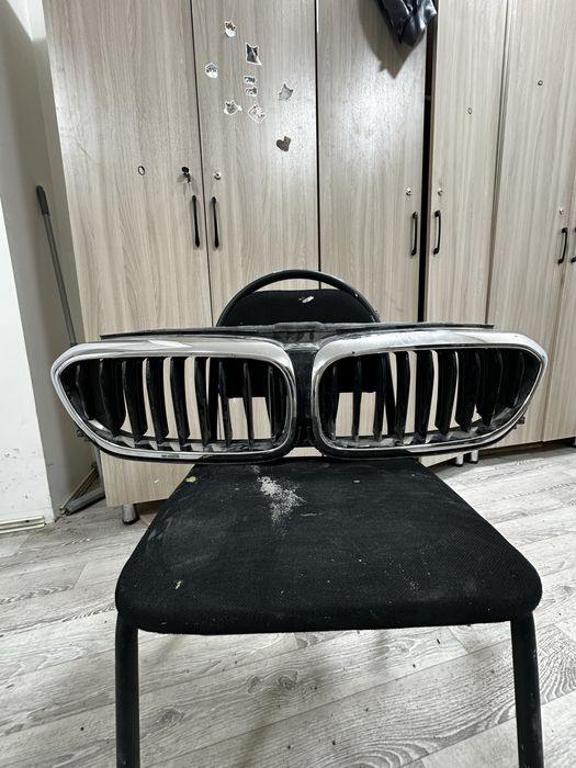 Решетка радиатора BMW G30