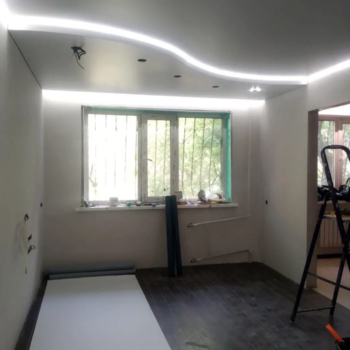 Поклейка обоев Шпаклевка