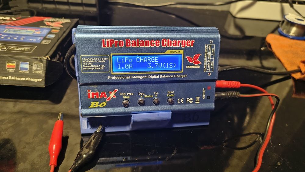 Зарядно устройство Imax B6