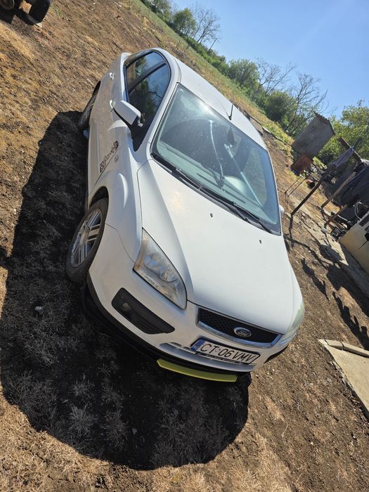 Vînd sau schimb Ford focus mk2 cu triciclu electric cu cabina