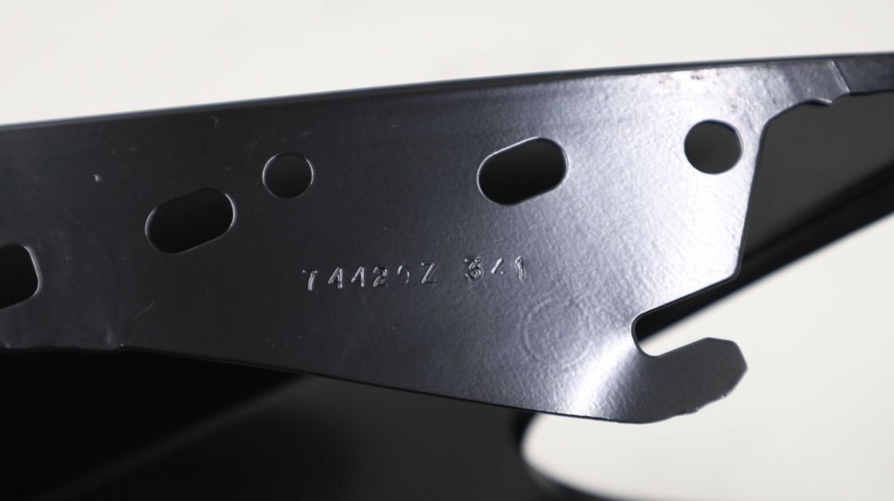 Чисто нов оригинален преден десен калник БМВ Х3 Ф25 Х4 Ф26