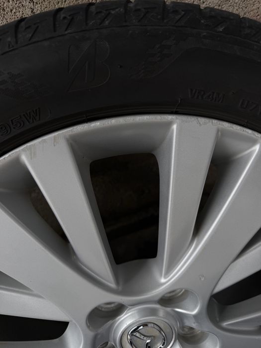 Оригинални джанти с гуми Mazda 5x114.3 17цола