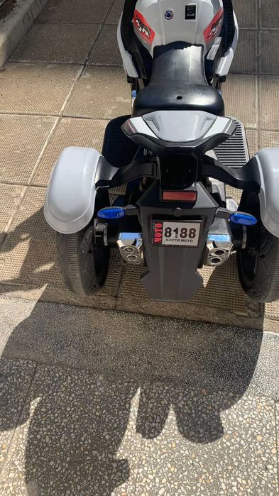 Детски акумулаторен мотор