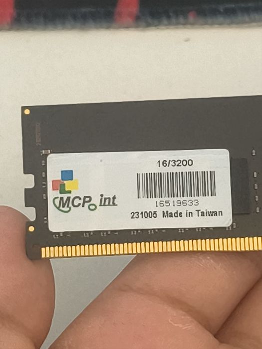 2 по 16гб ddr4 3200 MHz