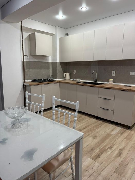 Здам 1 комн квартиру