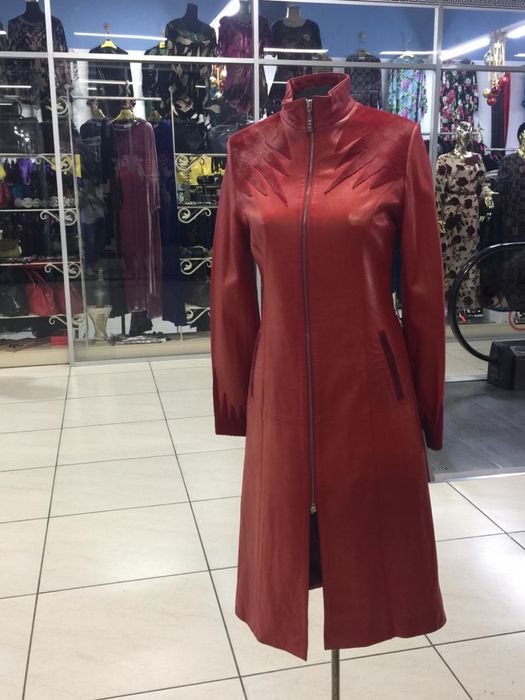 Кожаные куртки женские