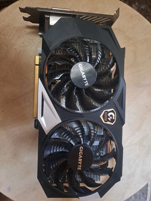 видеокарта GTX 950