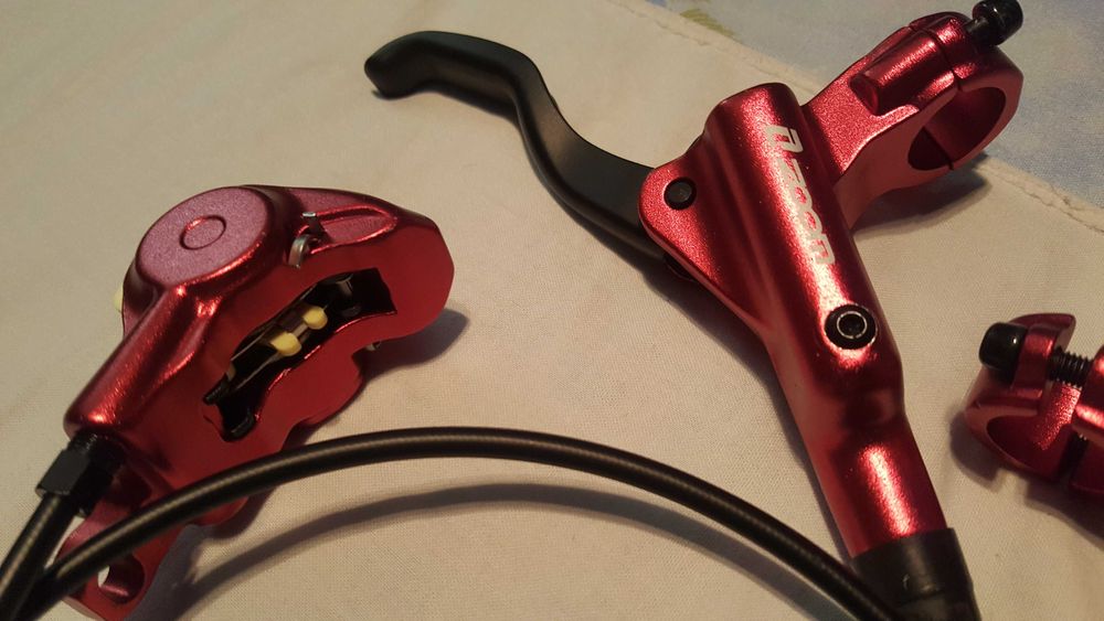 Set frane hidraulice pe disc ZOOM argintii/ rosii