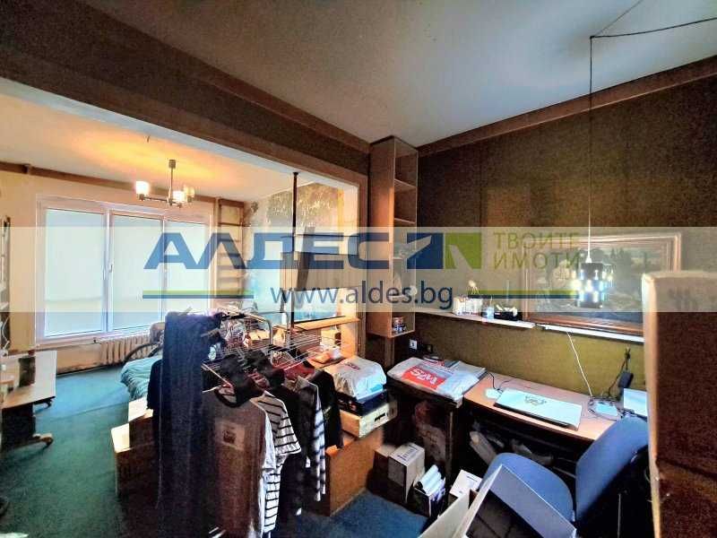 Продава се Двустаен апартамент в София, Център - 70 кв.м за 4143 €/кв.м - Снимка #1