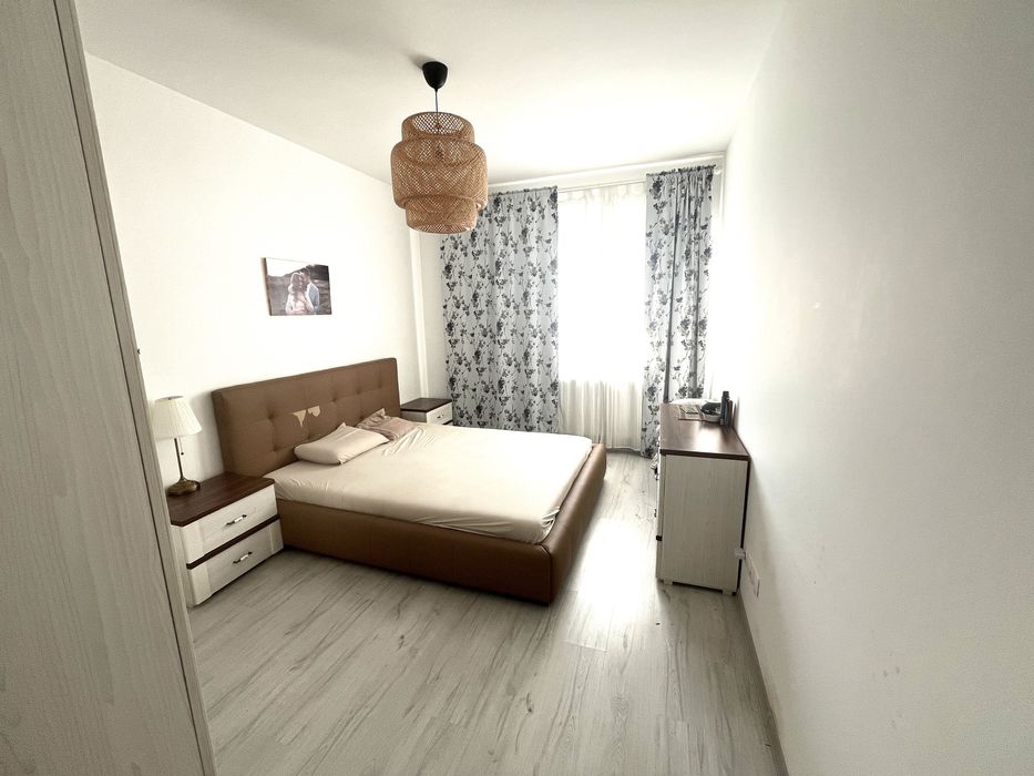 Inchiriez Apartament 3 camere Metalurgiei