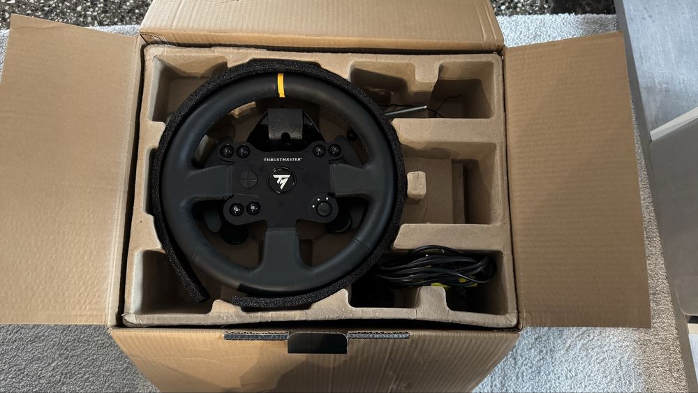 Thrustmaster - TX Racing Leather - PC/Xbox