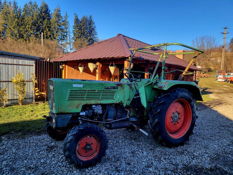 Traktor Fendt Farmer 2S