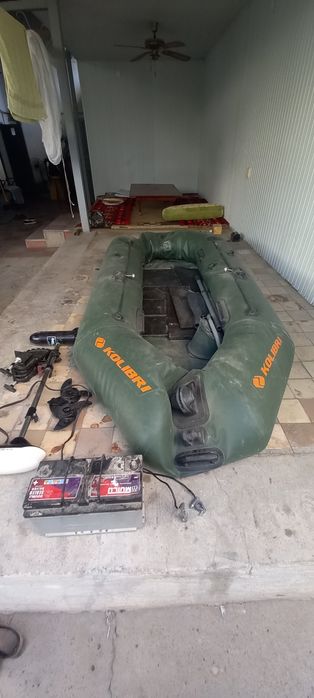 Продам пвх лодку