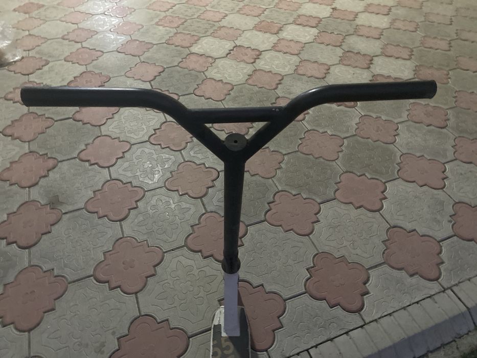 Трюковой самокат для парка