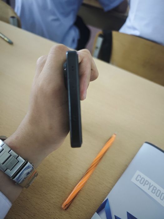 Продам/обменяю poco x7 pro