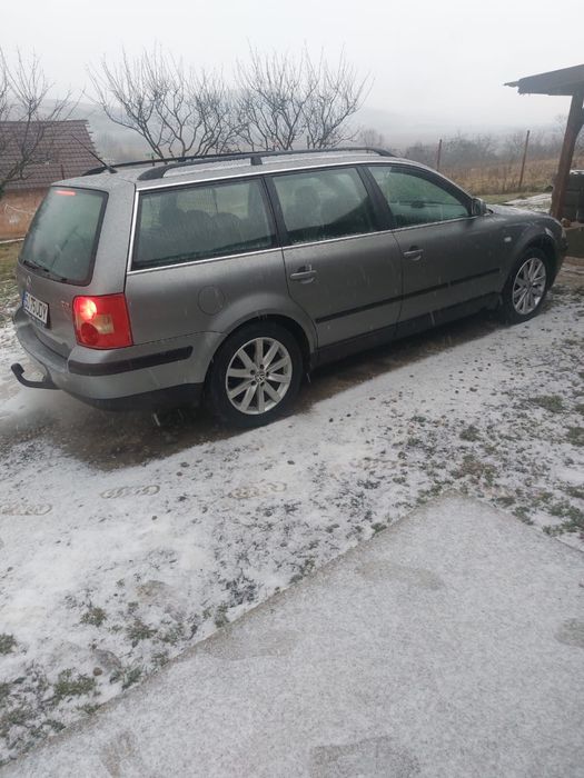 Vand passat b5.5 sau schimb