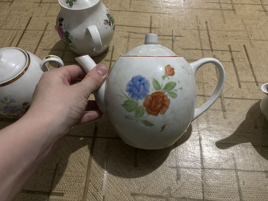 Продам сответские чайники