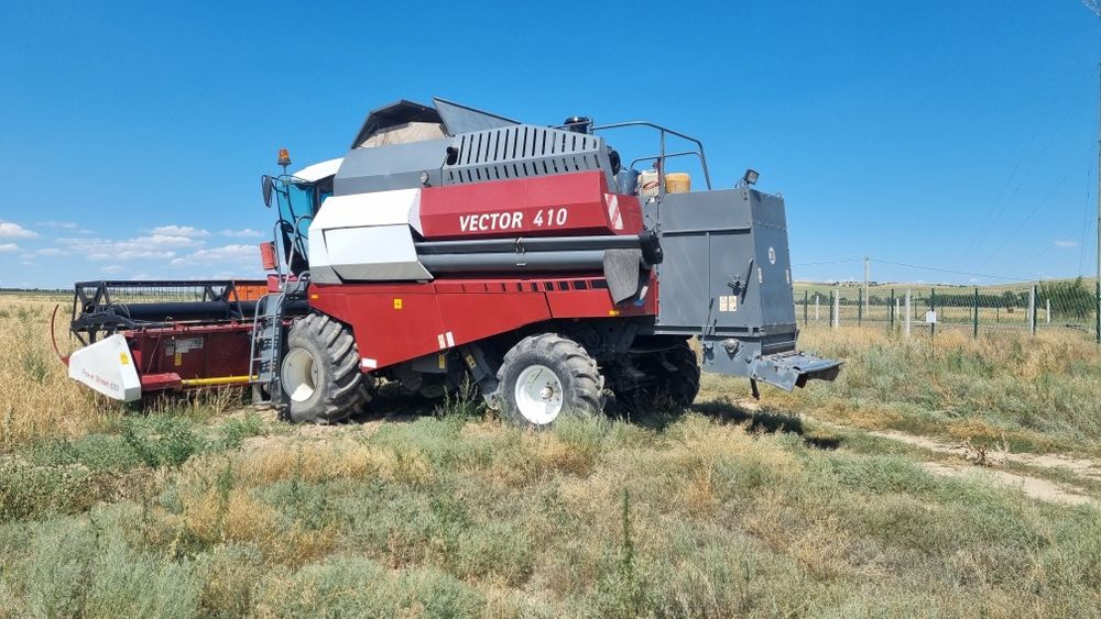 Комбайн Вектор 410