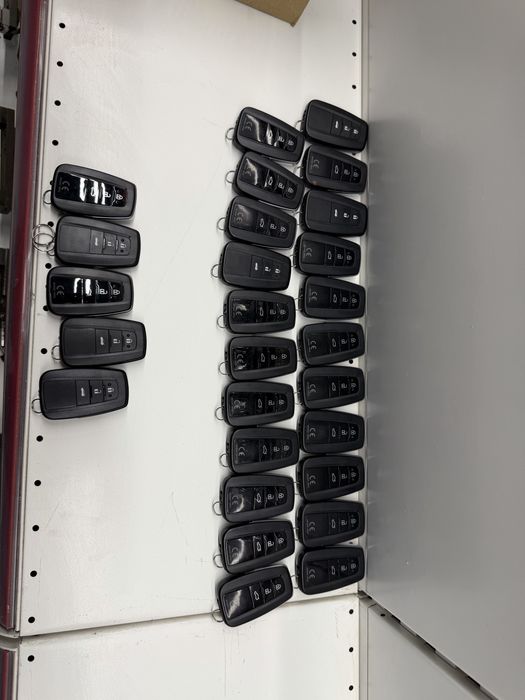 Оригинал ключи камри 70