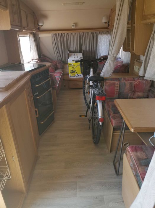 ПРОДАВА СЕ МЯСТО НА МОРЕТО С ТРИ КАРАВАНИ в р-на на Аспровалта, Северна Гърция