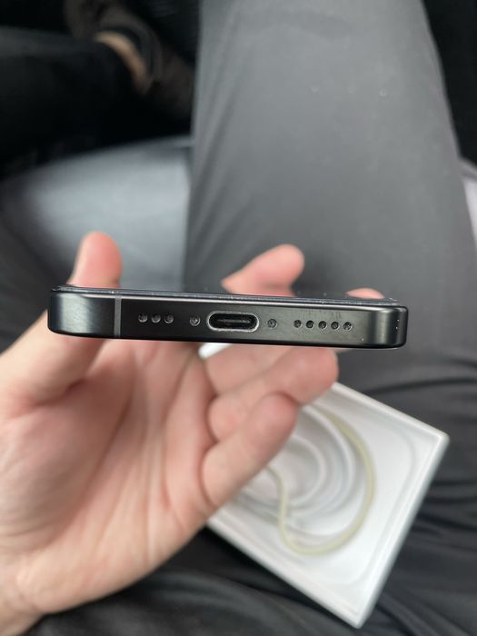 iPhone 16 pro 128 gb