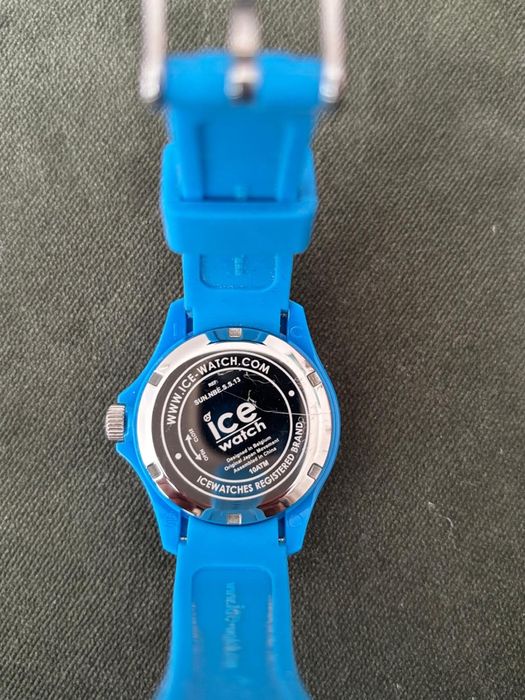Часовник Ice Watch