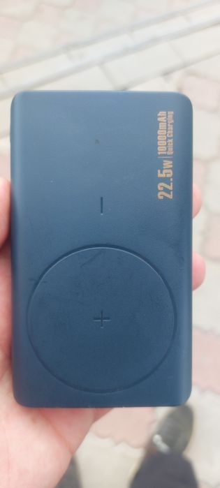 Продам повербанк 10000mAh 22.5w