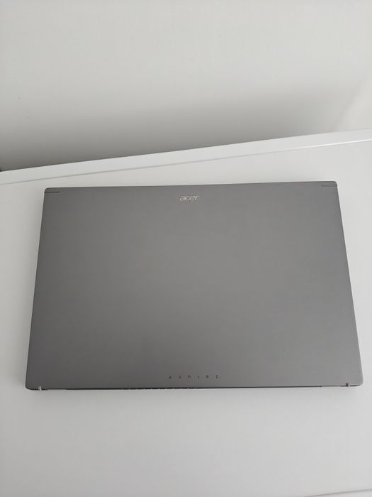 Нов лаптоп Acer Aspire 5