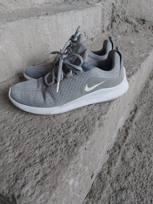 Оригинални маратонки найк nike