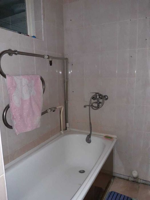 продам квартиру в центре Мейрамбек