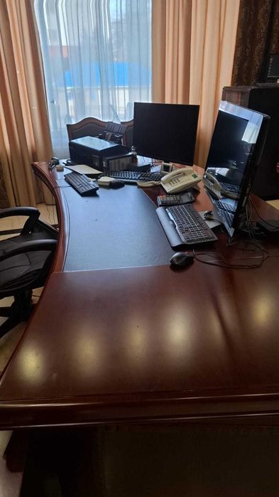 кабинетный стол директора с приставкой