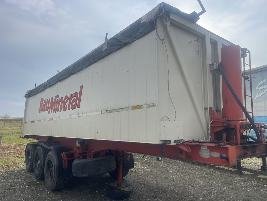 Vand sau schimb cu basculabila de 7,5 t