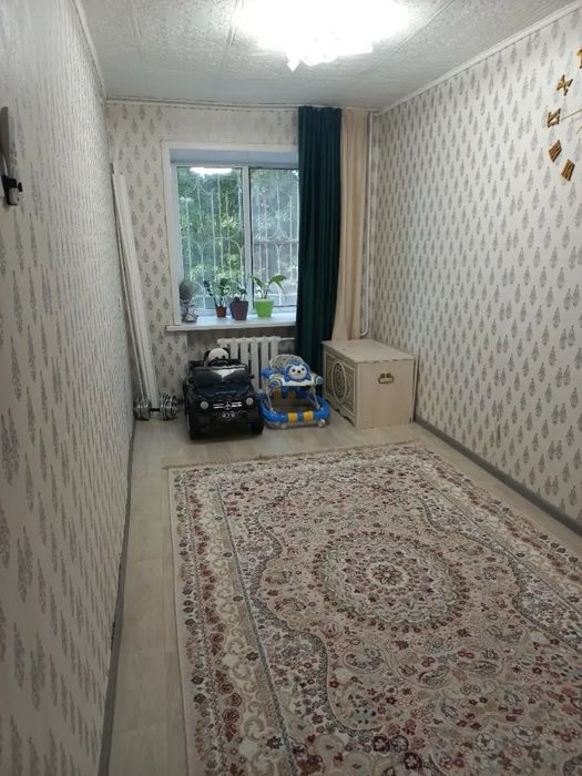 Орталықткү 2 бөлмелі үй сатылады