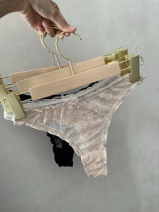 Трусы-стринги кружевные новые
