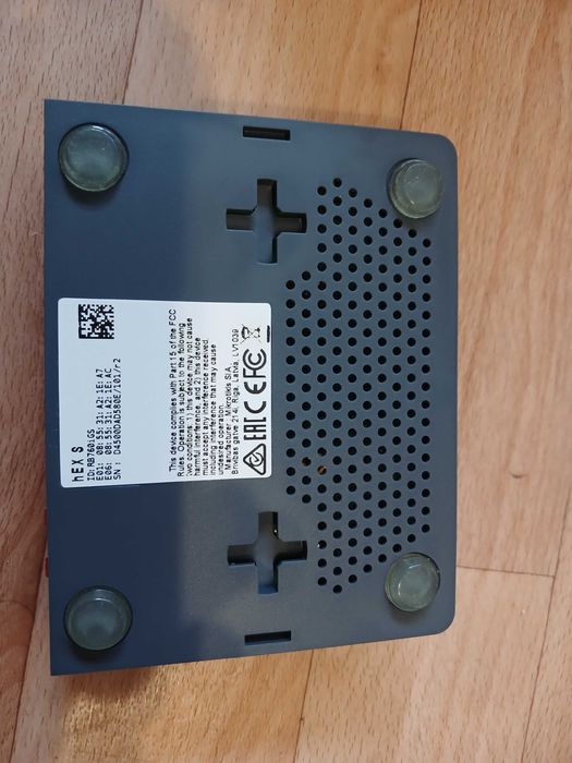 Маршрутизатор Mikrotik hEX S