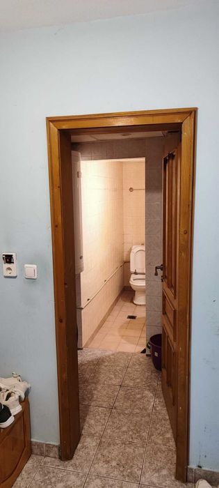 Продава се Тристаен апартамент в София, Студентски град - 164000 кв.м за 2 €/кв.м - Снимка #21