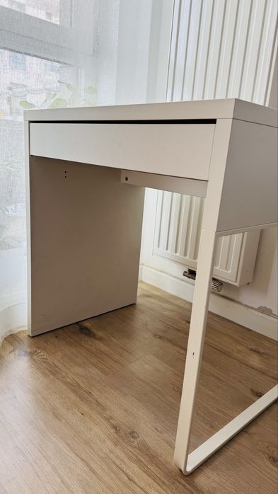 Birou Ikea culoare alb