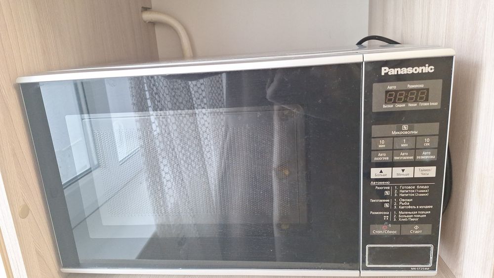 продам хорошую качественную  микроволновку
