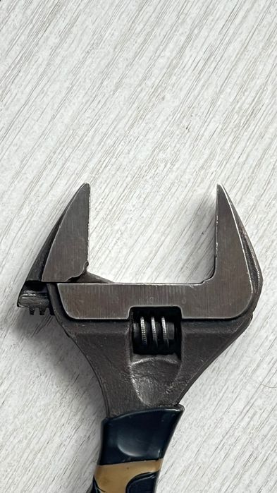 cheie reglabilă de înaltă calitate și durabilă, cu fălci subțiri Bahco