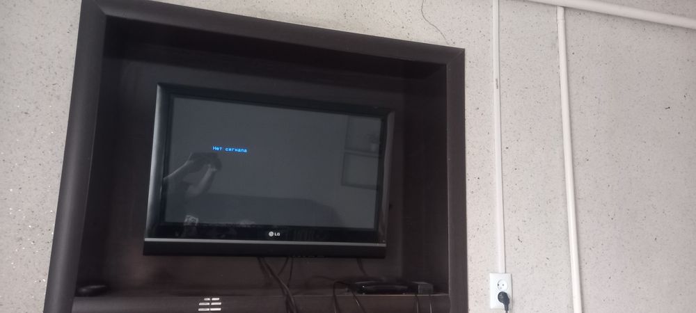 Телевизор LG срочно продаю