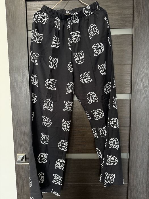 Продам костюм размер S