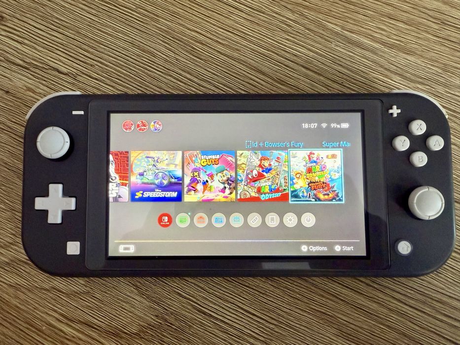 Nintendo Switch + Memory + Games