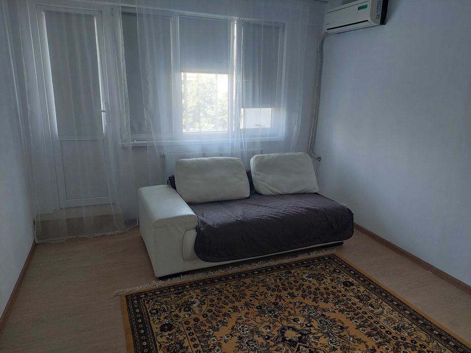 ofer spre inchiriere apartament cu doua camere zona Tiglina 2