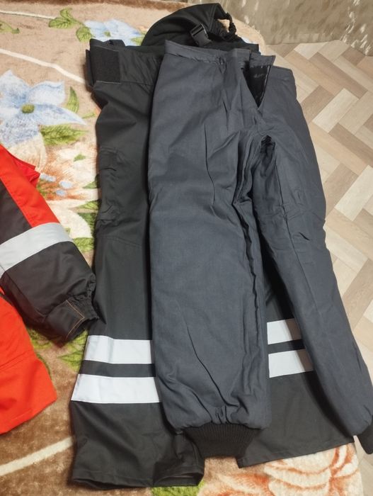 Продаю теплую спецодежду. Костюм